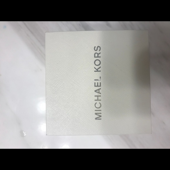 Michael Kors 3 Face chronograph watch - Picture 2 of 6